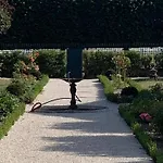 Le Jardin De L'hippodrome