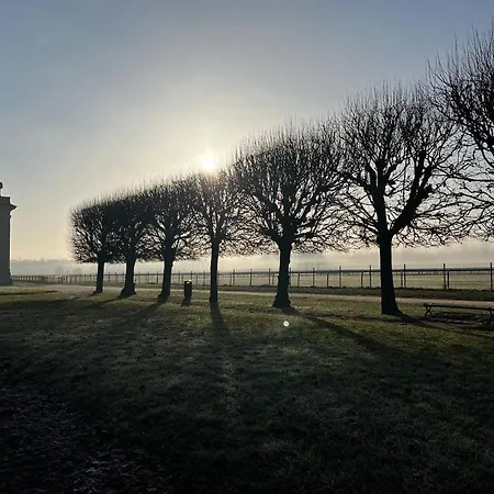 Le Jardin De L'hippodrome Chantilly
