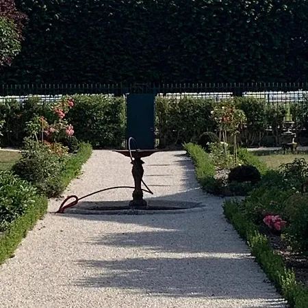 Le Jardin De L'hippodrome