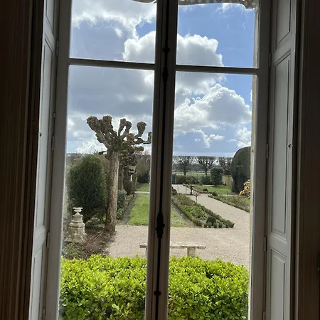 Le Jardin De L'hippodrome * Σαντιγί
